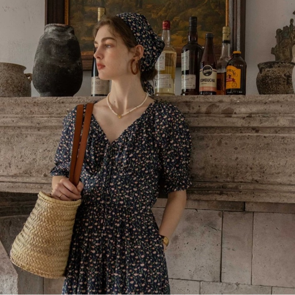 Black floral print midi dress - Picture 6 of 7